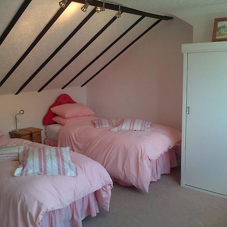 Follets B&B Pewsey Kültér fotó