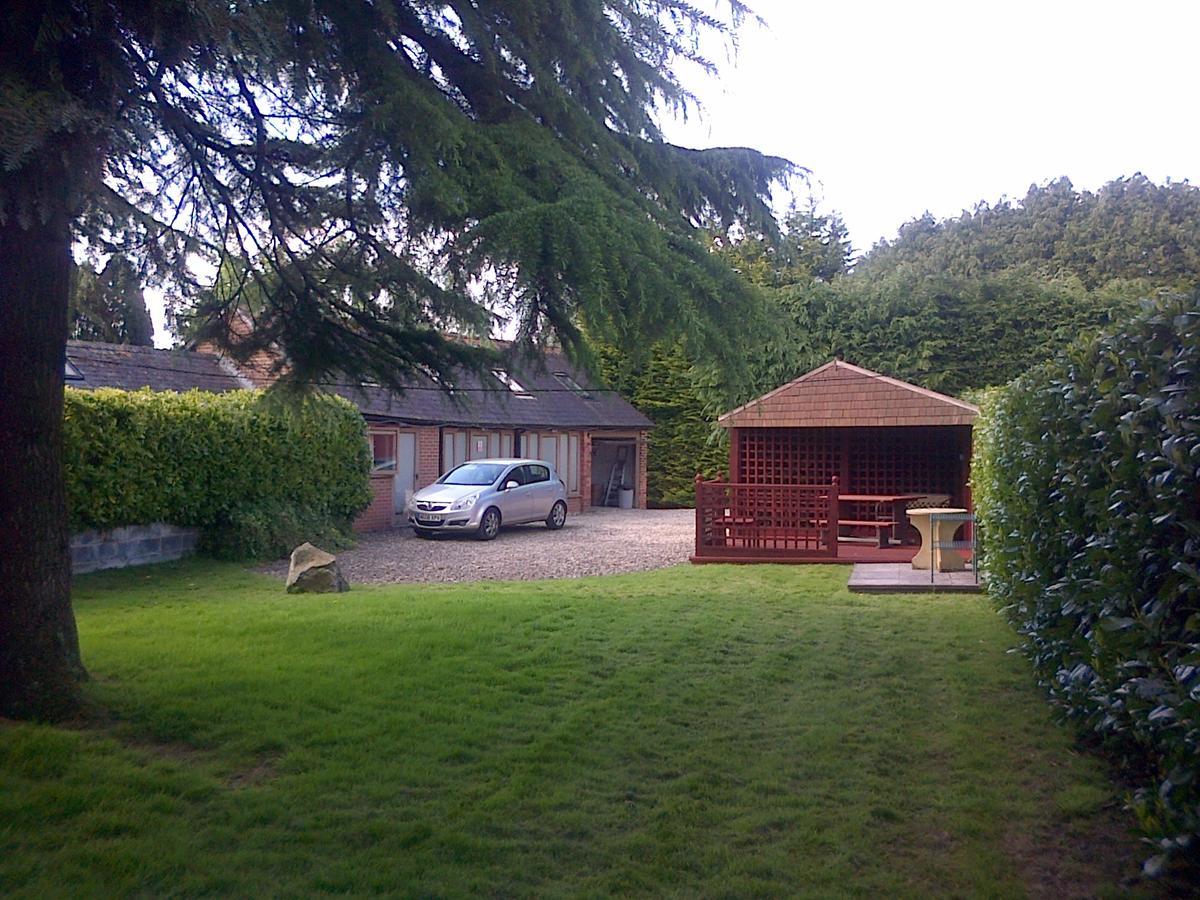 Follets B&B Pewsey Kültér fotó
