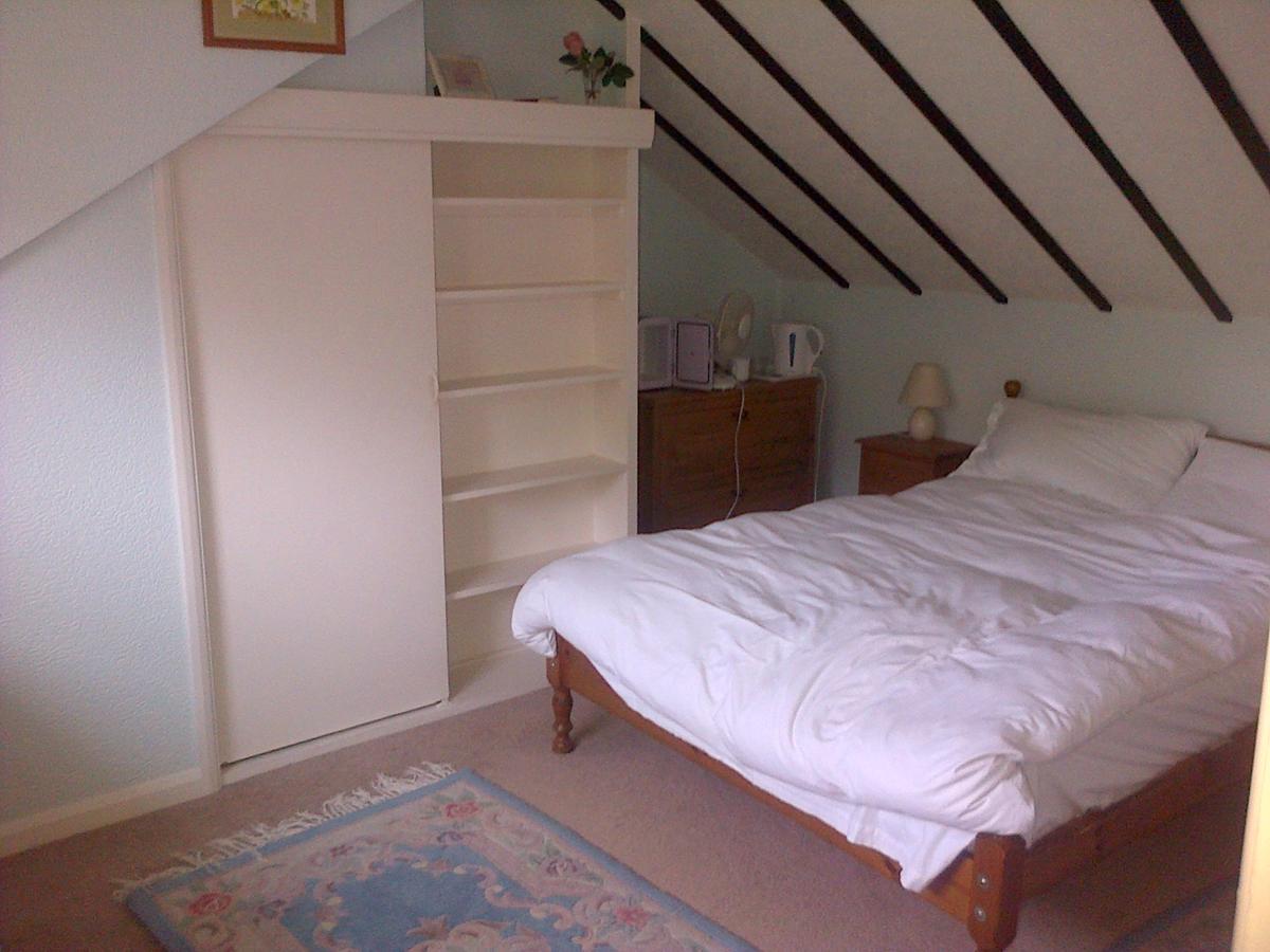 Follets B&B Pewsey Kültér fotó