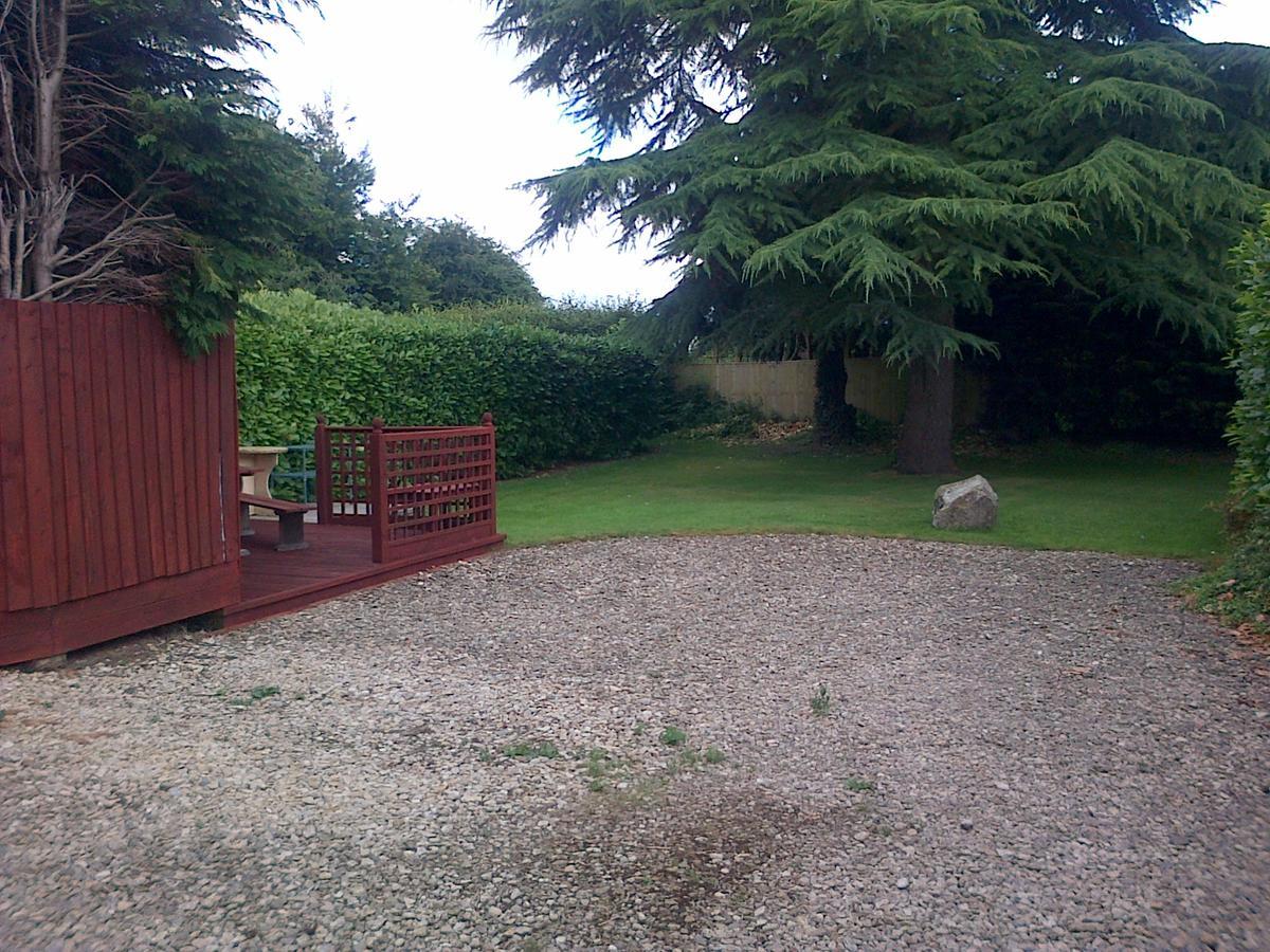 Follets B&B Pewsey Kültér fotó