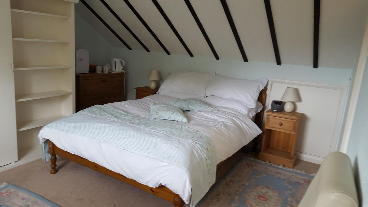 Follets B&B Pewsey Szoba fotó