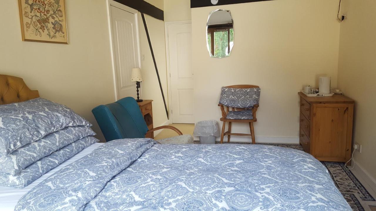 Follets B&B Pewsey Kültér fotó